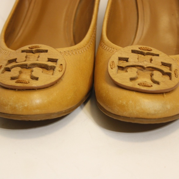 Tory Burch women's shoes - Picture 2 of 8